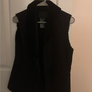Ralph Lauren Black Label Woman's Size small Sleeveless Faux Suede Black Vest